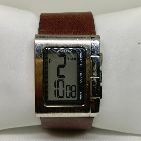 Unlisted By Kenneth Cole Digital Watch 33mm silver tone quartz brown running - Picture 1 of 9